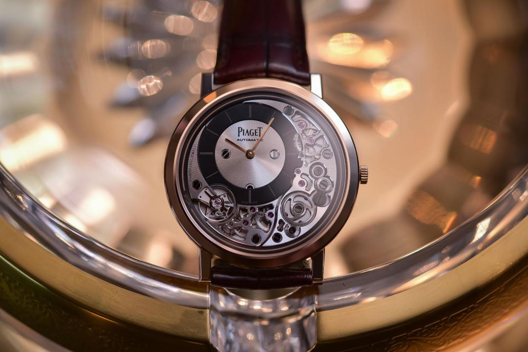 伯爵官宣Altiplano 38mm“经典回归”，同系列二手却从27万跌到8.7万，这块超薄表值得买吗？