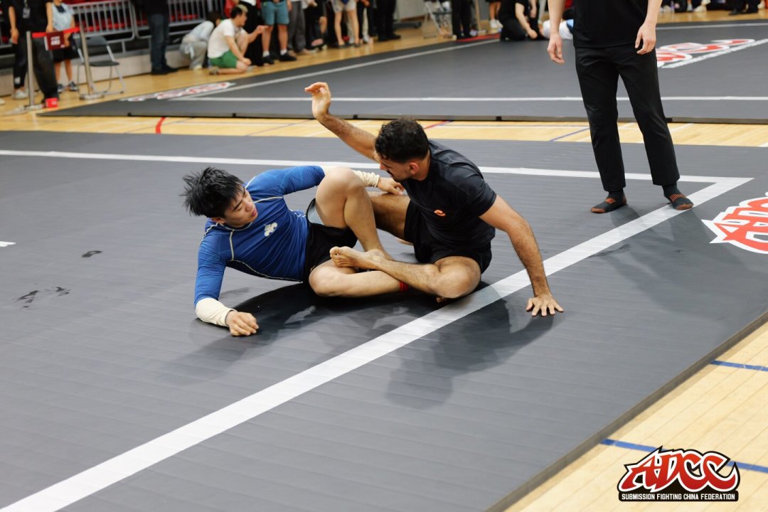 三位卫冕冠军退出、戈登·瑞安退役：ADCC 2026十八天后开赛，这届最混乱也最开放的世界锦标赛看什么？