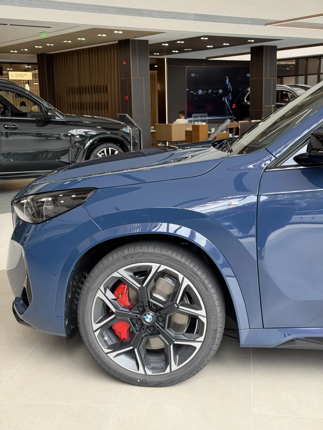 指导价40.99万,如今裸车23万小几:被嘲“不纯”两年的国产M Performance,成了刚需油车奶爸的新答案,交订金前先看这4个坑