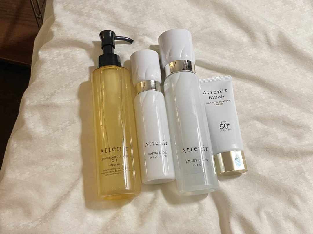 准大一第一套护肤品，100元和1000元都说自己