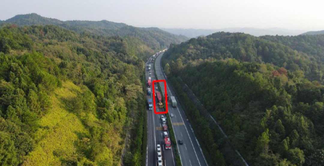 济广高速那26秒，3条命：看完事故调查报告，我整理了一份国庆智驾长途备考清单