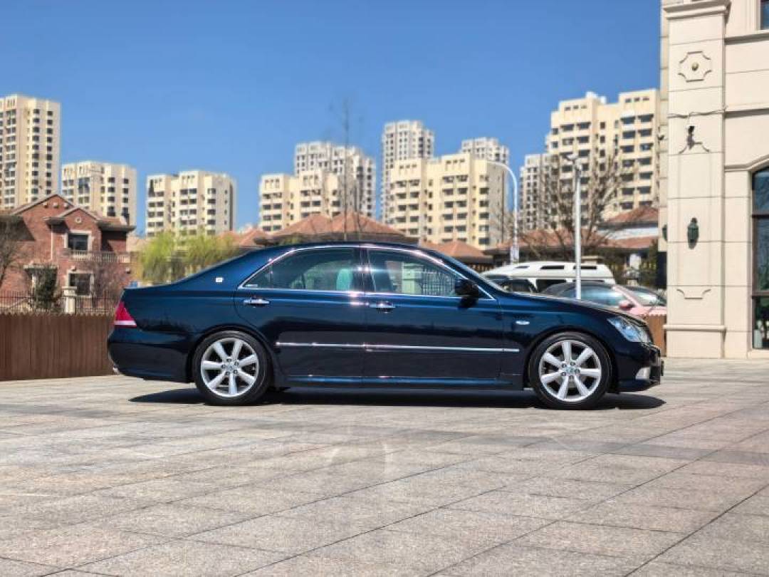 买车3.5万，整备也3.5万：翻了全网十几个老皇冠整备案例，预算就分四档