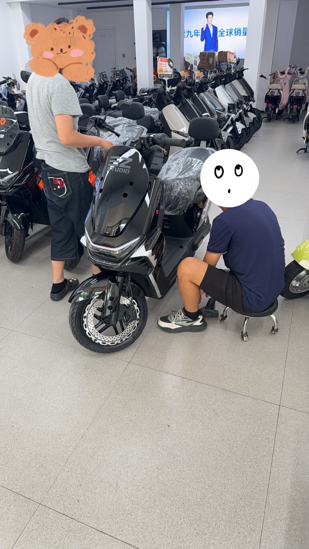 雅迪高端车被后台OTA锁死,只赔一年流量不道歉:四个月后门店照常卖,智能雅迪还值得买吗