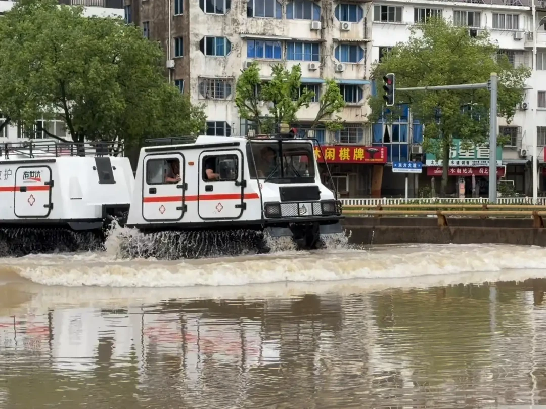 电车泡水,保险公司说“电池没问题,修修开”?这份北京判决把三句最常见的拒赔话术都驳回了