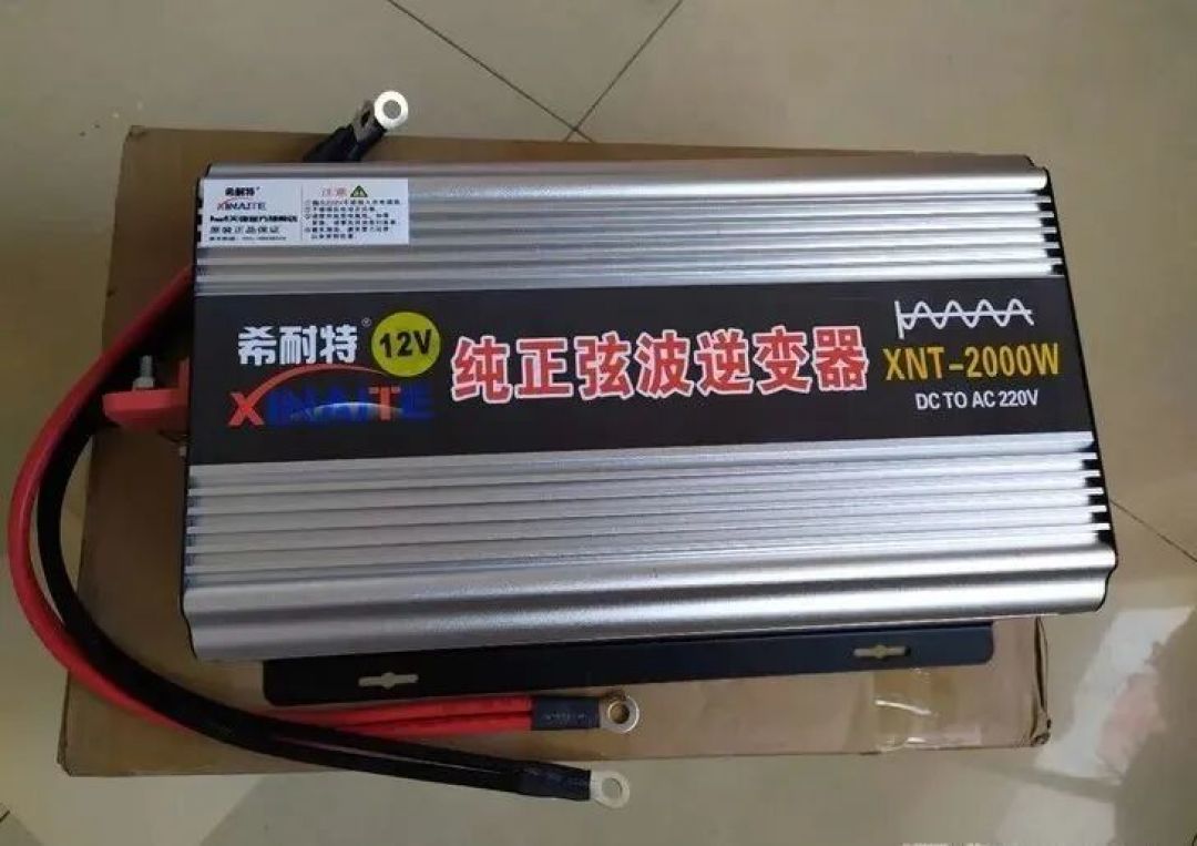 锂电副电瓶配隔离器还是行车充?两派吵了一夏天,问题出在