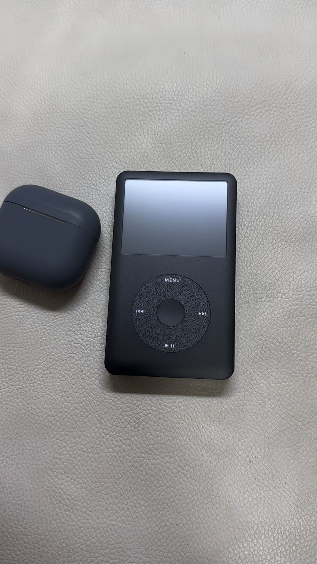 iPod被炒到500多、Walkman还趴在200块:2026年想买台MP3逃离手机,先把这三条路的账算清