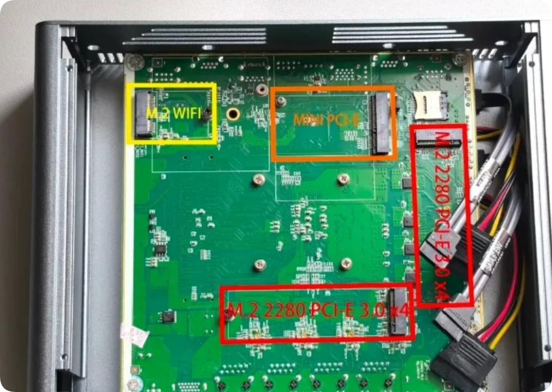 371块的四口2.5G小主机看着香,但这波漏,只留给家里有DDR3存货的人
