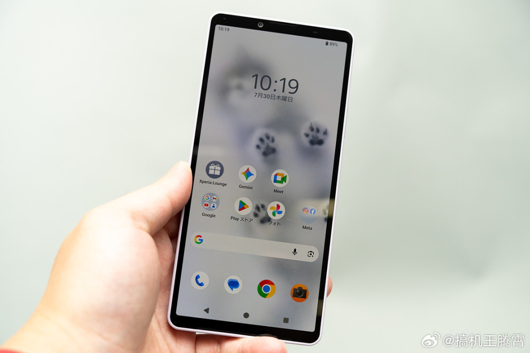 索尼Xperia 10 VIII今天发布：芯片没换代，港版从3299涨到4799，没有国行——这台「最后的无挖孔手机」还值得买吗？