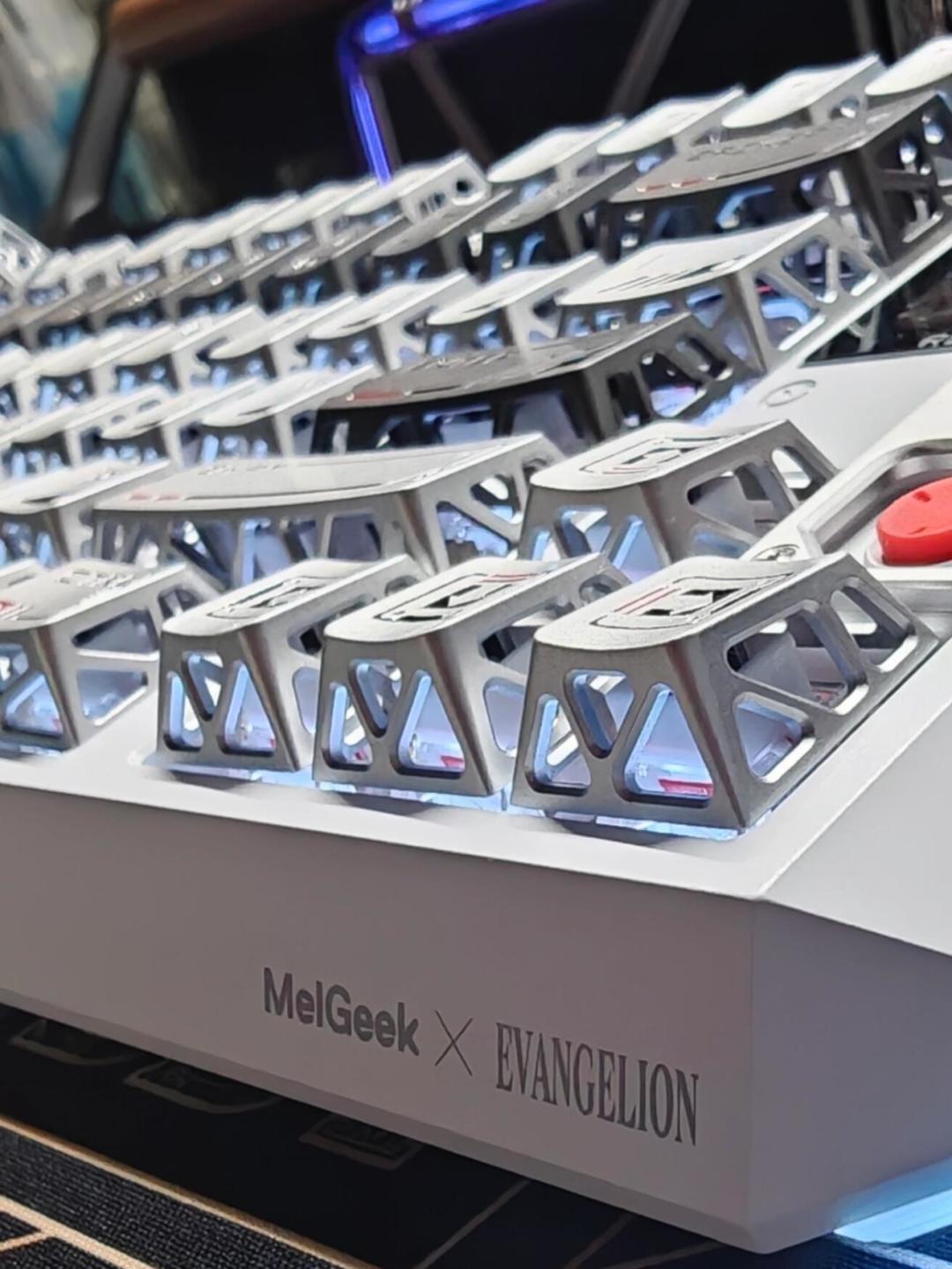 蜜氪EVA联名溢价只有170元:奇点80绫波丽版真正让你付的是买不到