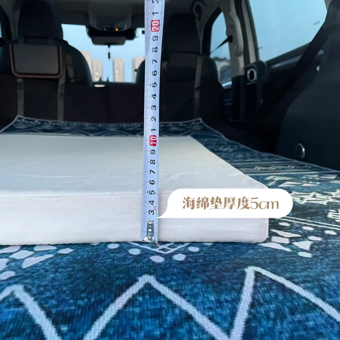 床车改装这周在B站爆了:把车变成床的三条路,从150块到1200块,坑完全不一样