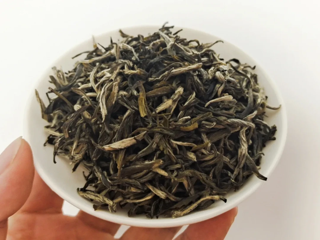 把张一元16款茉莉花茶冷泡到打分:百元档不适合冷泡,400元毛尖是分水岭