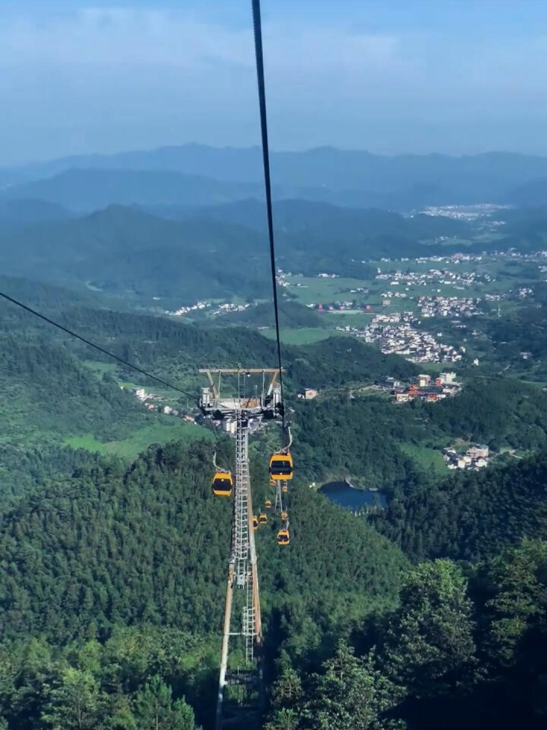 一周内三台风接连来袭:这周末的武功山可能是今年夏天最大的云海,但别盲赌
