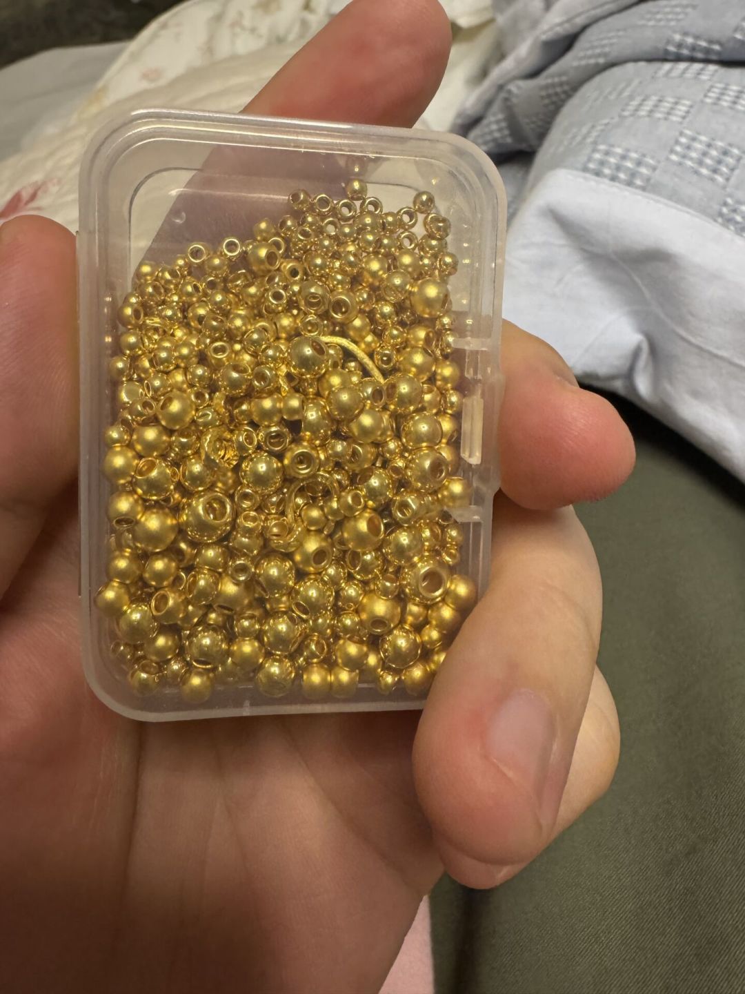 金价一周大涨14%,攒金人分化了:周末前要算的三笔账,每种人买法不一样