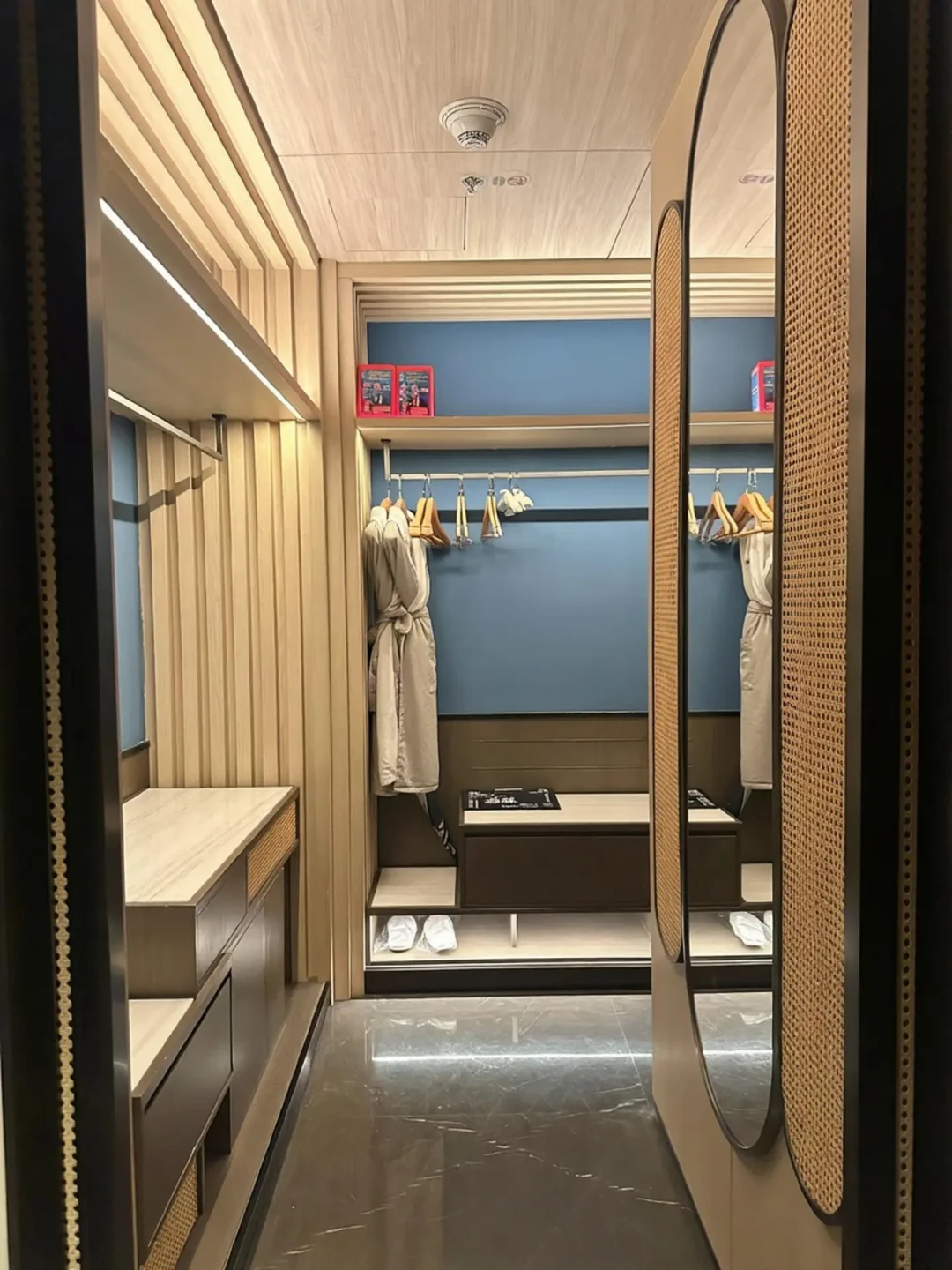 招行经典白的「300精选酒店」6次名额已到账:实测五星酒店一晚省几百,但这3个坑要先知道
