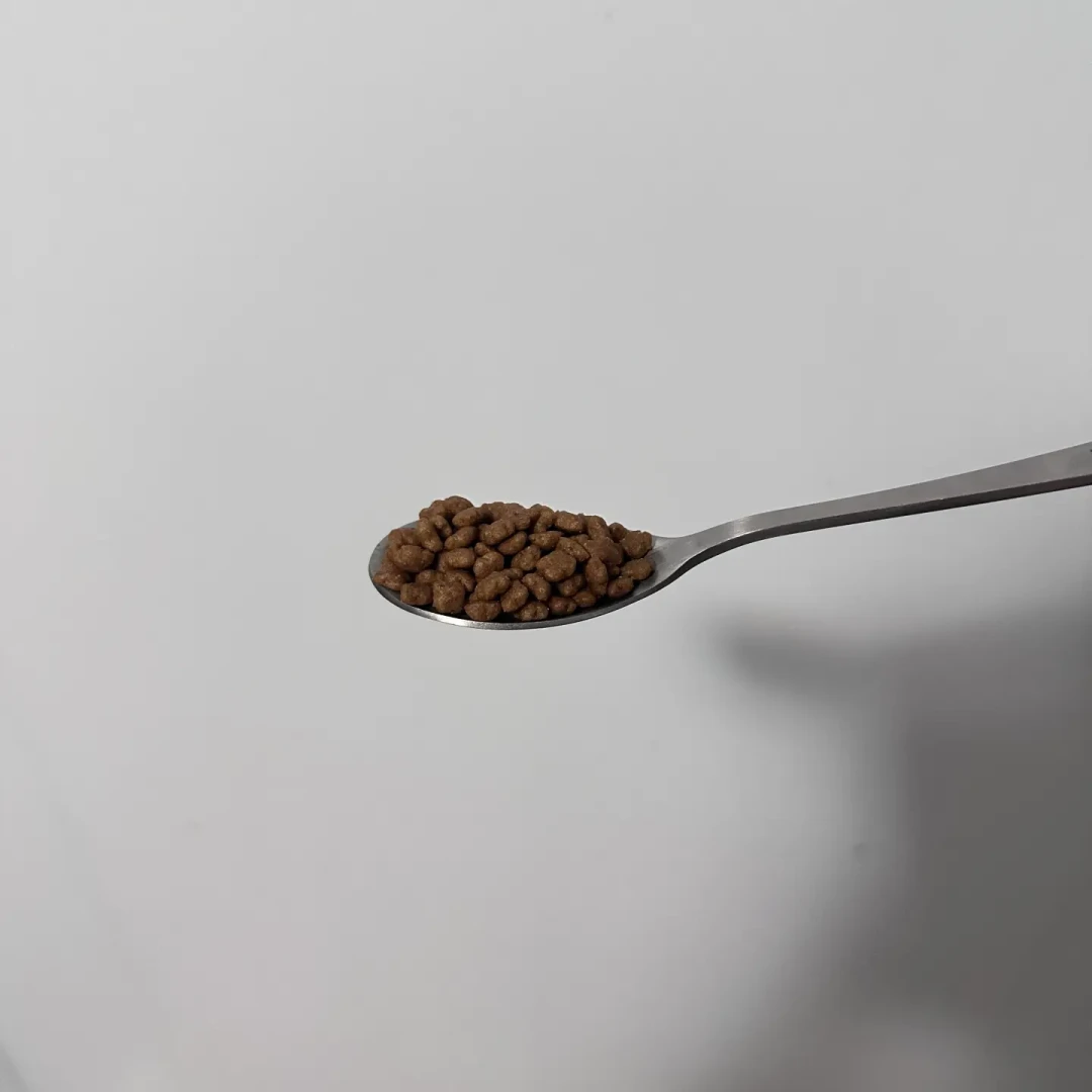小猫的第一袋粮,还是皇家 K36 吗?涨价断货之下,渠道、成本账和 5 个防伪点一次说清