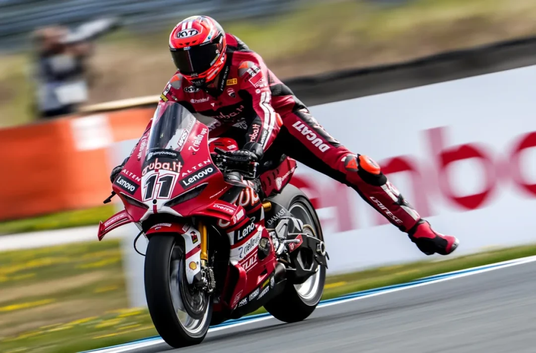 米勒2027从MotoGP转投雅马哈WSBK?单源爆料没有官宣,但雅马哈有动机、米勒有理由:兴奋之前先看三个信号