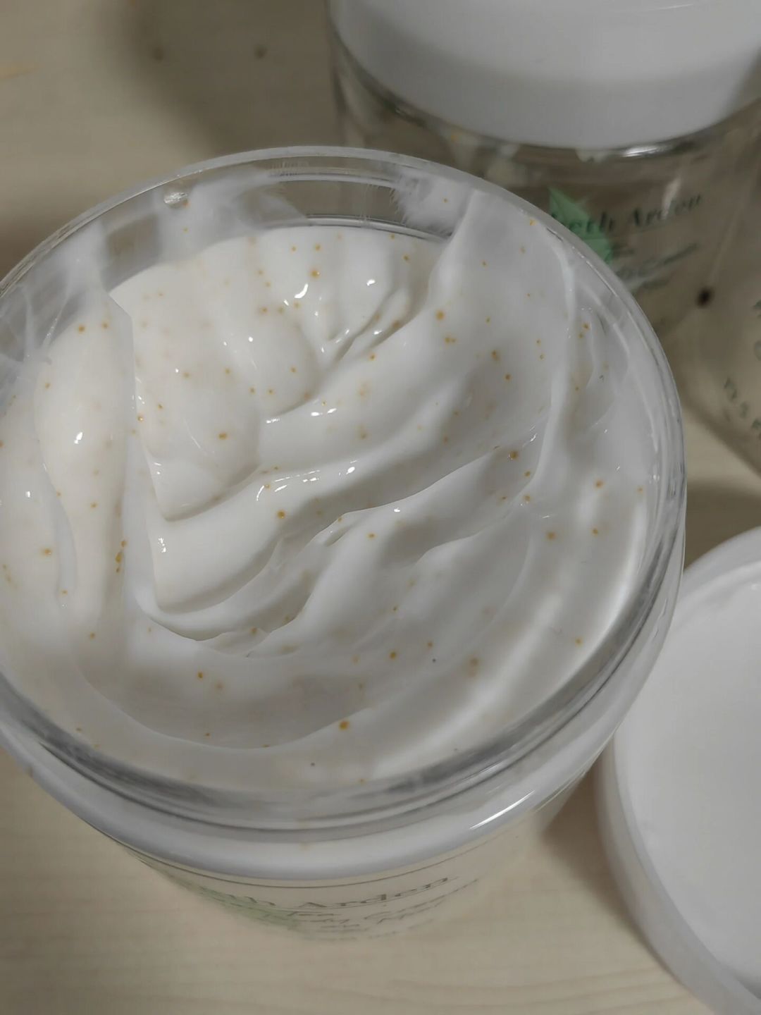 雅顿身体乳要进入旺季了:绿茶和白茶怎么选、什么算好价、哪些低价别碰