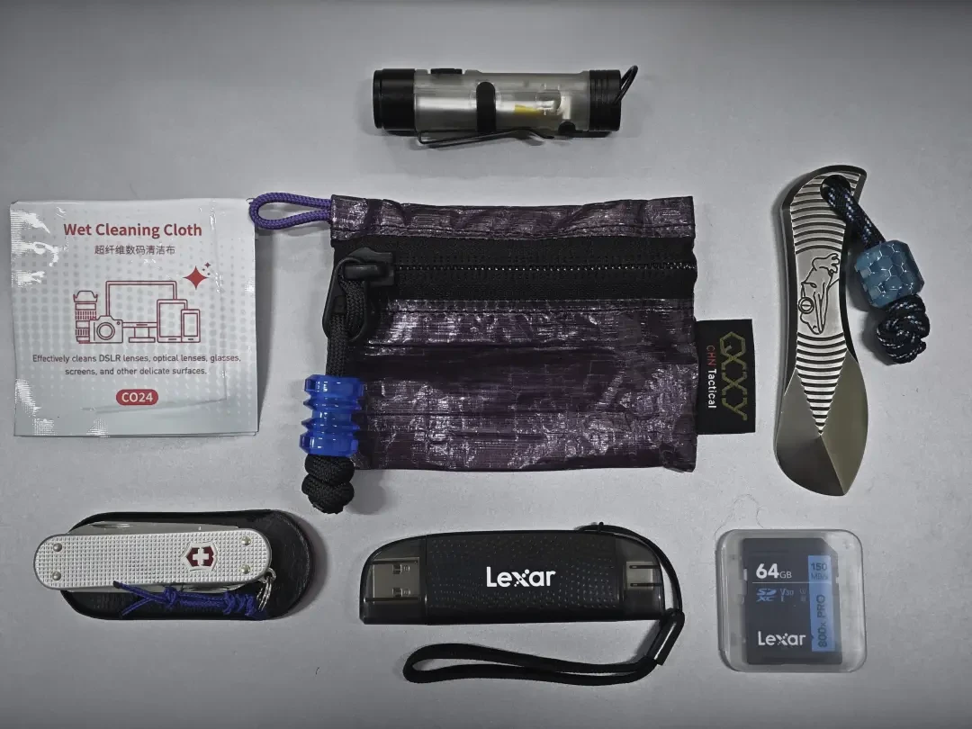 刀只排第四,充电宝才是常驻主力:翻了13份真实EDC清单,这才是随身装备的真实出场率
