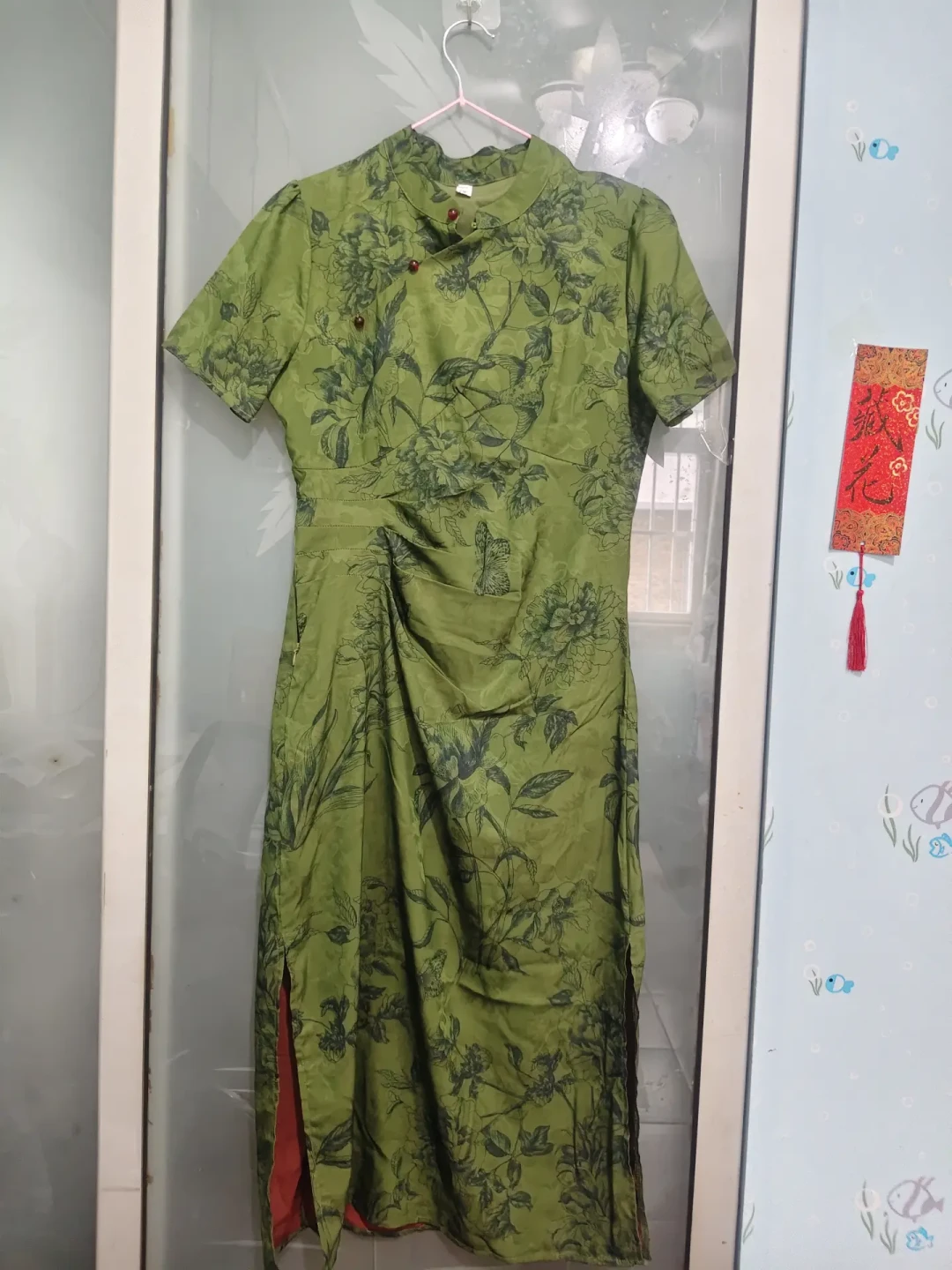 买了旗袍不敢穿出门?该减的不是身材,是搭配的隆重感