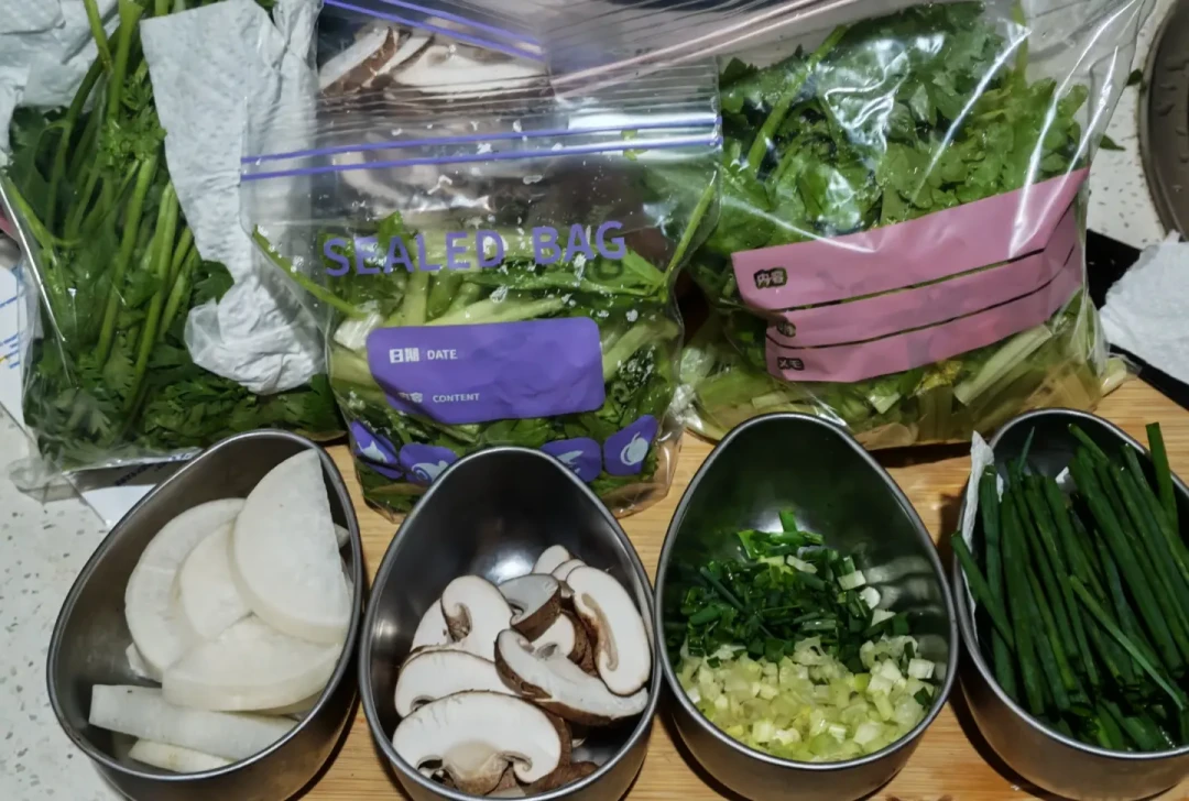 备餐不是毁在菜谱上,是毁在复热上:肉柴、菜出水、饭变硬,这三个坑一次讲透