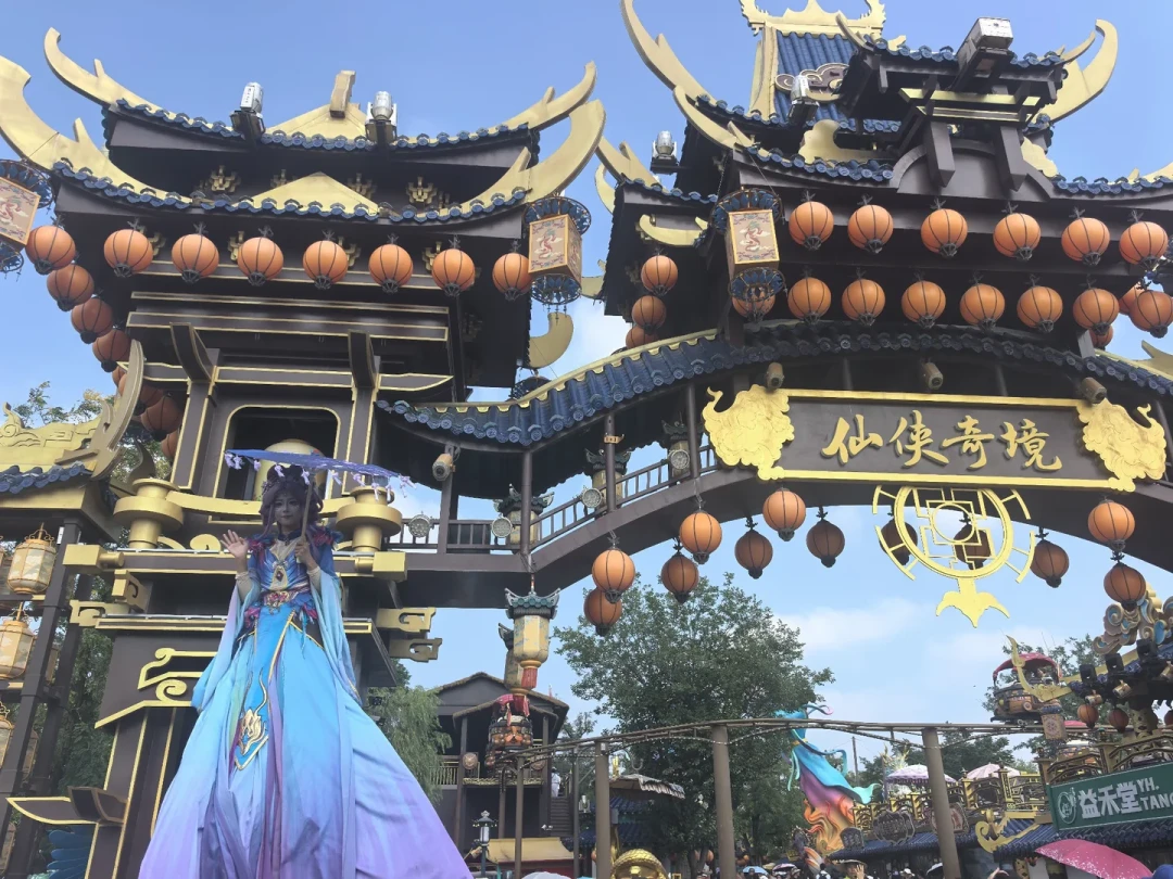 万岁山暑期主流路线,已经变成最堵的一条:这套