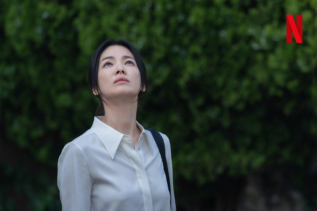 3.5年前完结的《黑暗荣耀》,为什么文东恩又被盘了一遍?这条翻身路,一半能抄,一半别学