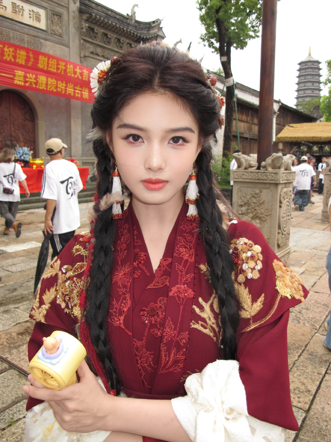 《百妖谱》把原著中后期才登场的司狂澜升为男主,郭敬明这一步是补短还是豪赌