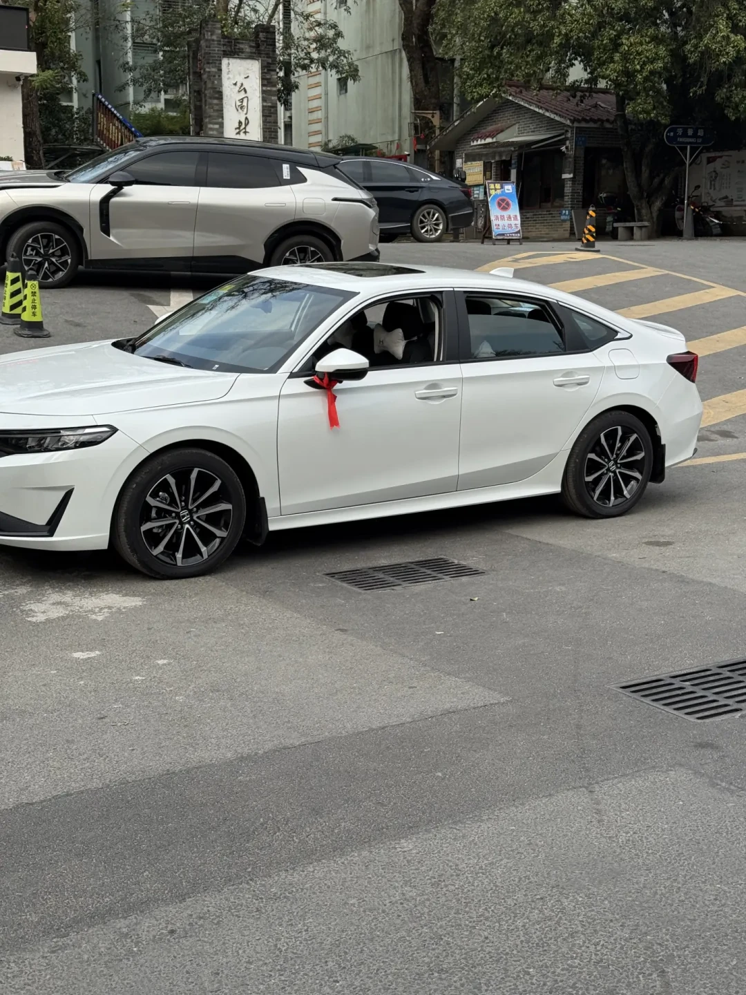 型格跳水实录:指导价14.29万,准新车只卖8.8万,这波捡漏值不值?