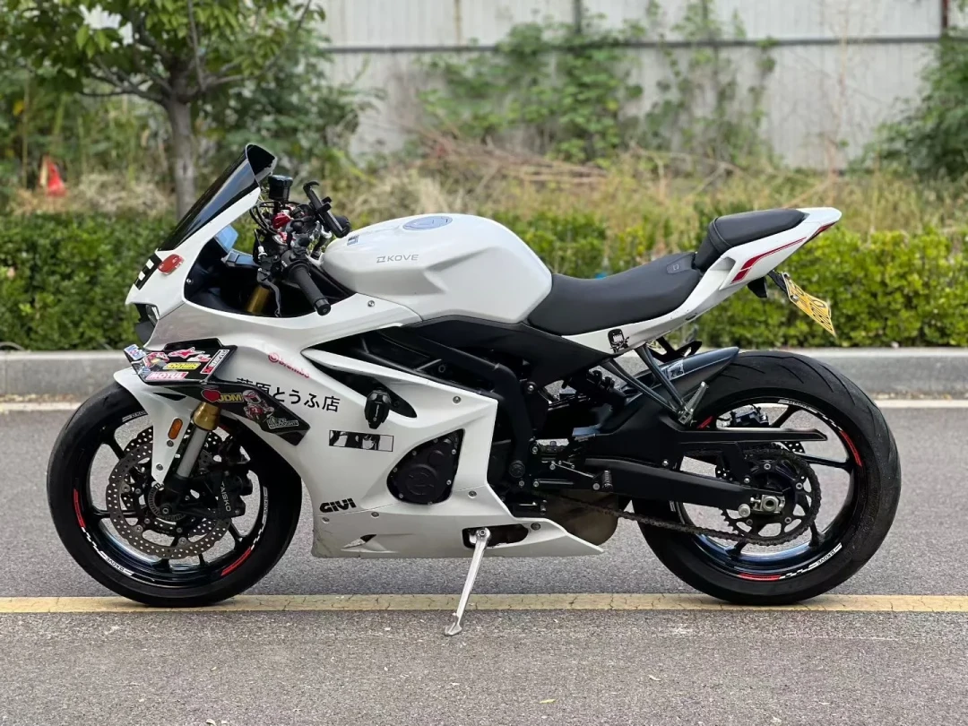 凯越650RR要来了:125匹、预测3.4万起,等它还是先提450RR?