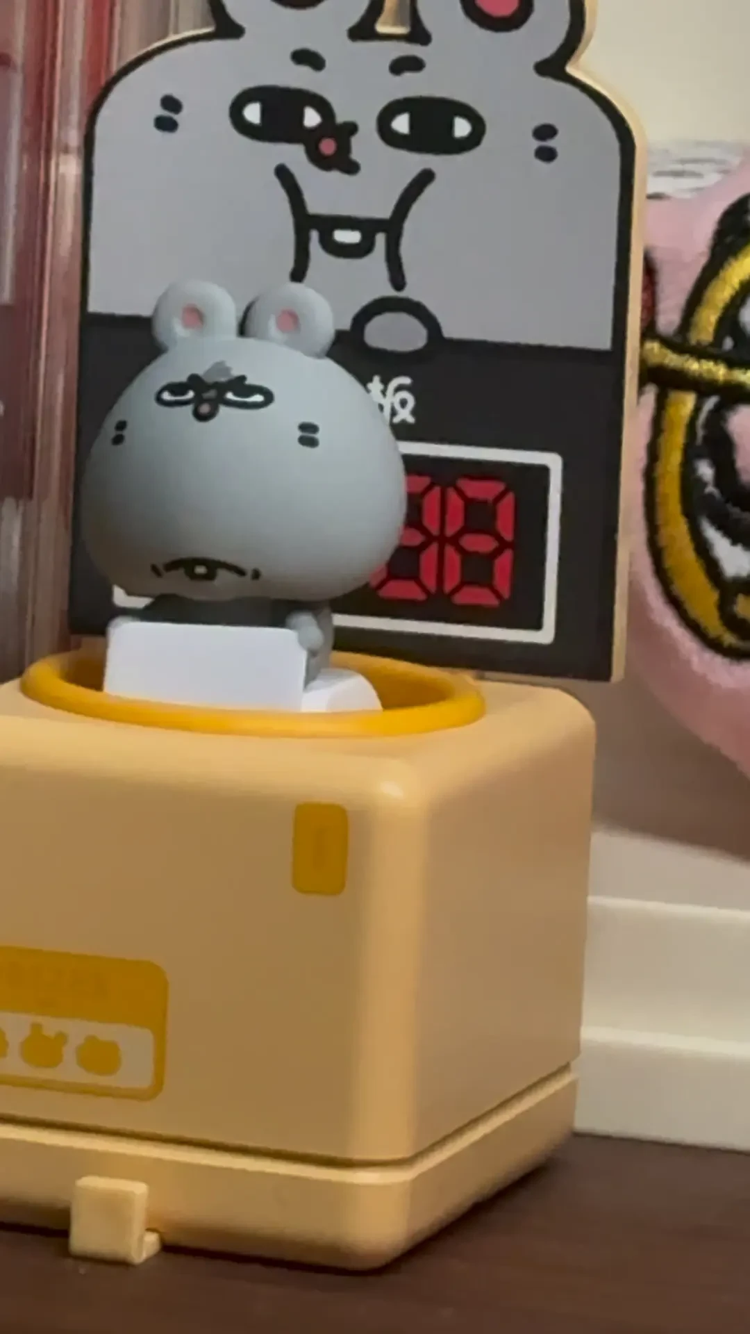 IP集体下场卖键帽盲盒:盘完7款在售热门,我发现它们卖的根本不是键帽