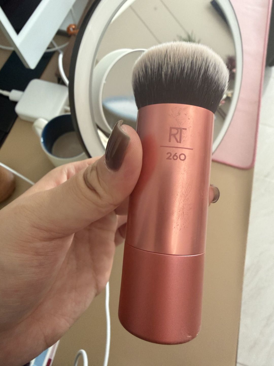 RT化妆刷翻红撞上沧州刷:同一笔预算给谁,按情况分