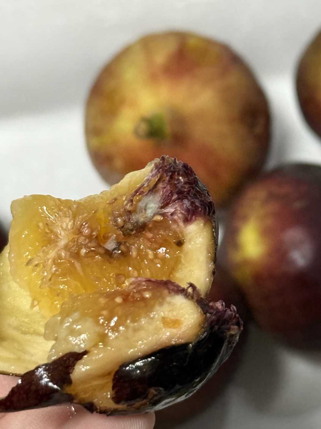 果快熟了却开始烂:成熟期最后20天,“打不打药”这笔账怎么算