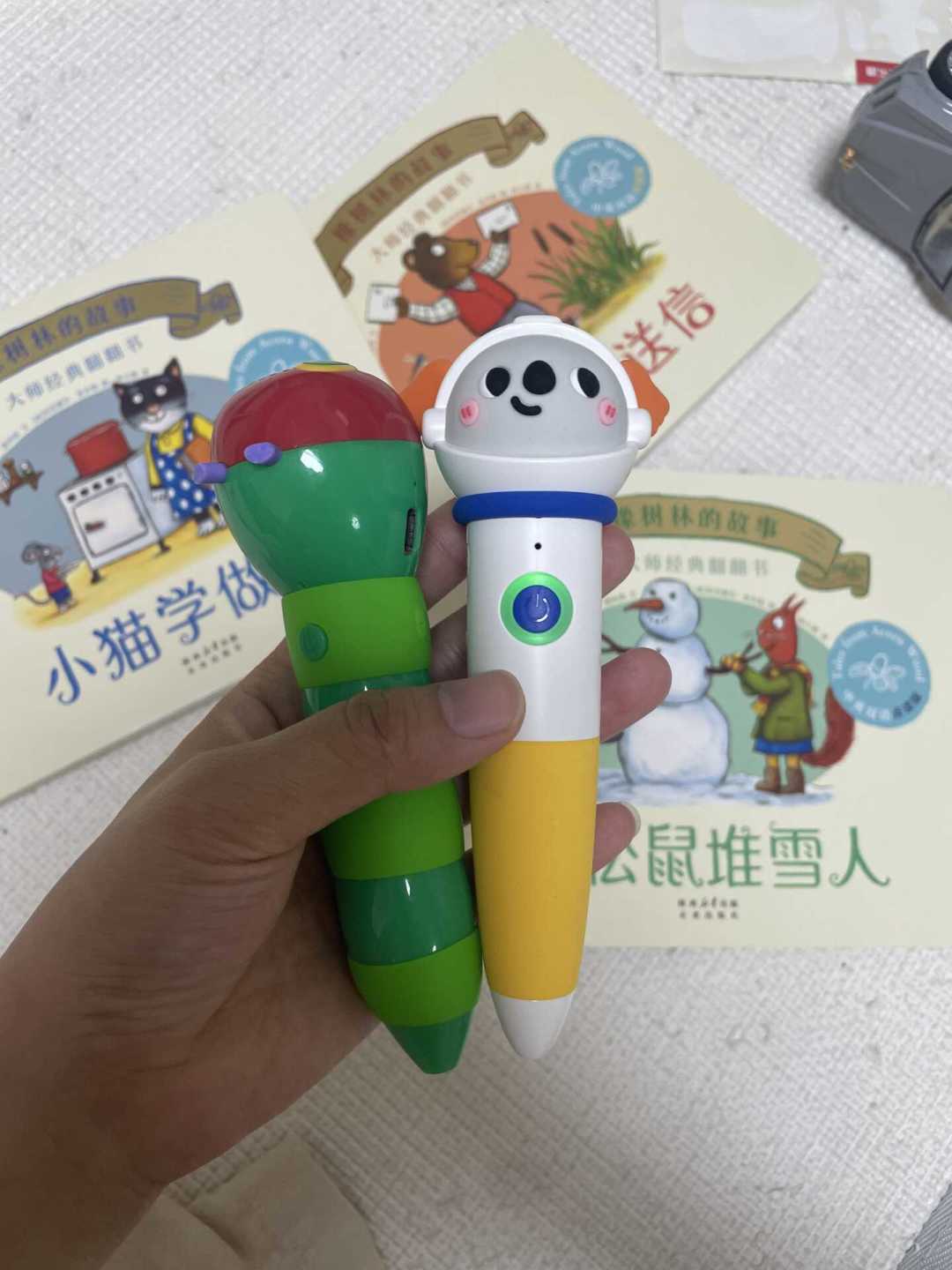 做了20年立体书的乐乐趣，开始卖AI玩偶了：闪闪官宣40天，我劝你先别急着掏钱包