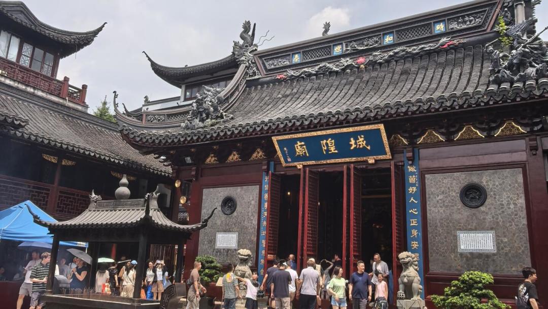 上海城隍庙中元法会进行中:8月25-27只有三天,免门票、送平安米,一篇讲清楚怎么逛