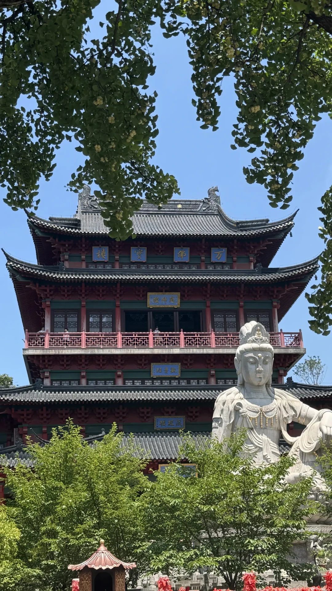 明天就是中元节:寺庙到底能不能去?同一天的三个名字、一笔花费、四个坑