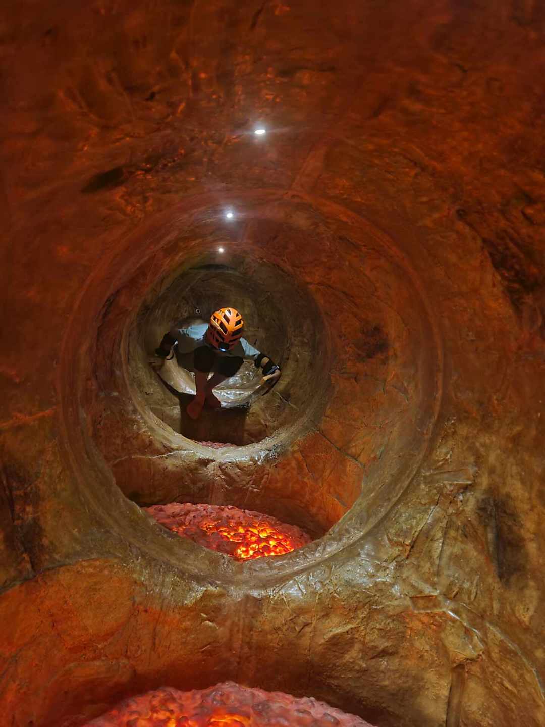 一趟两三百,探洞工场值不值?翻遍六城真实测评,把这笔账给你算清楚