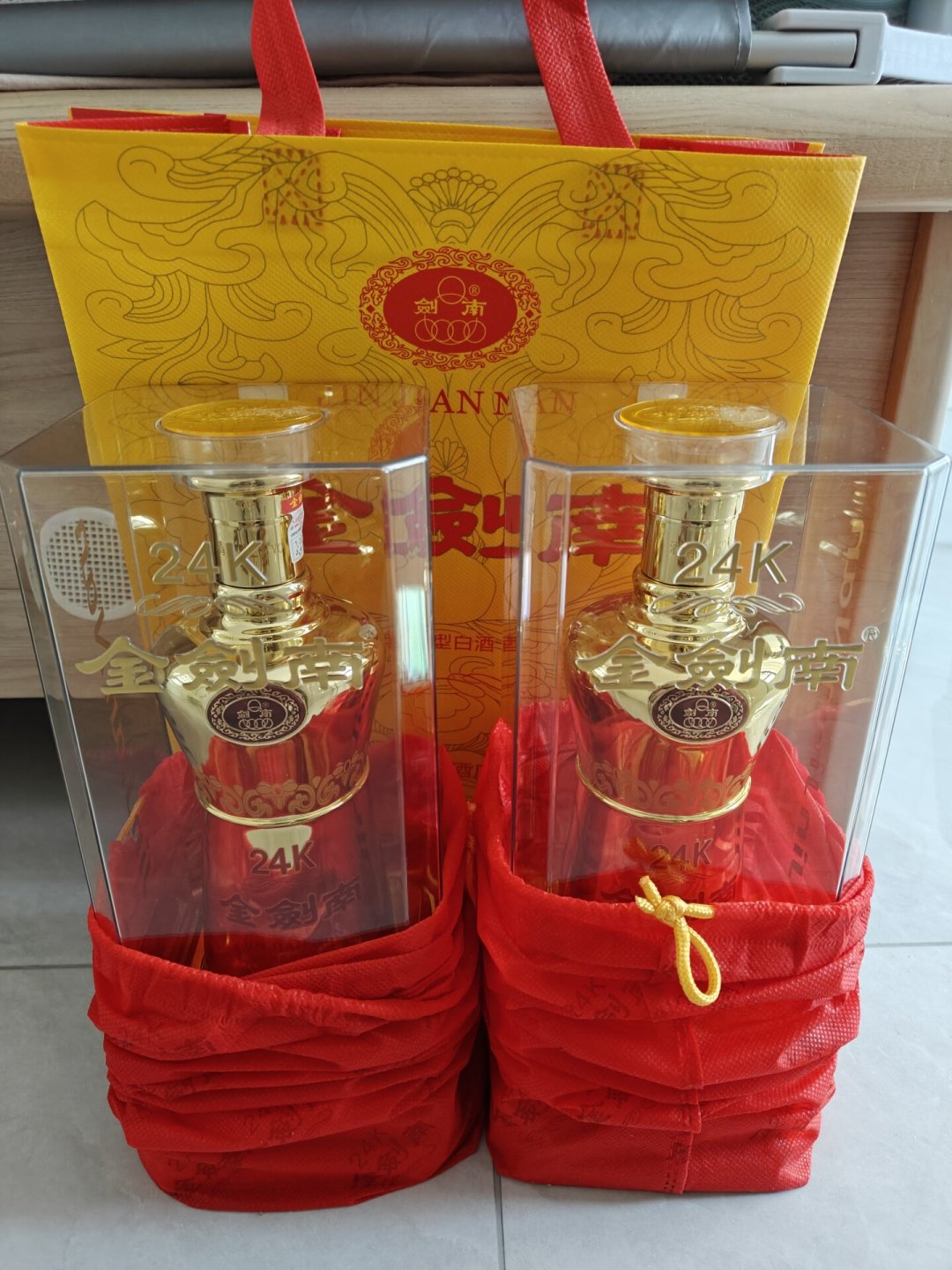 水晶剑超预算?中秋办宴,金剑南K6、24K、唐窖到底怎么挑,好价线和坑一次说清