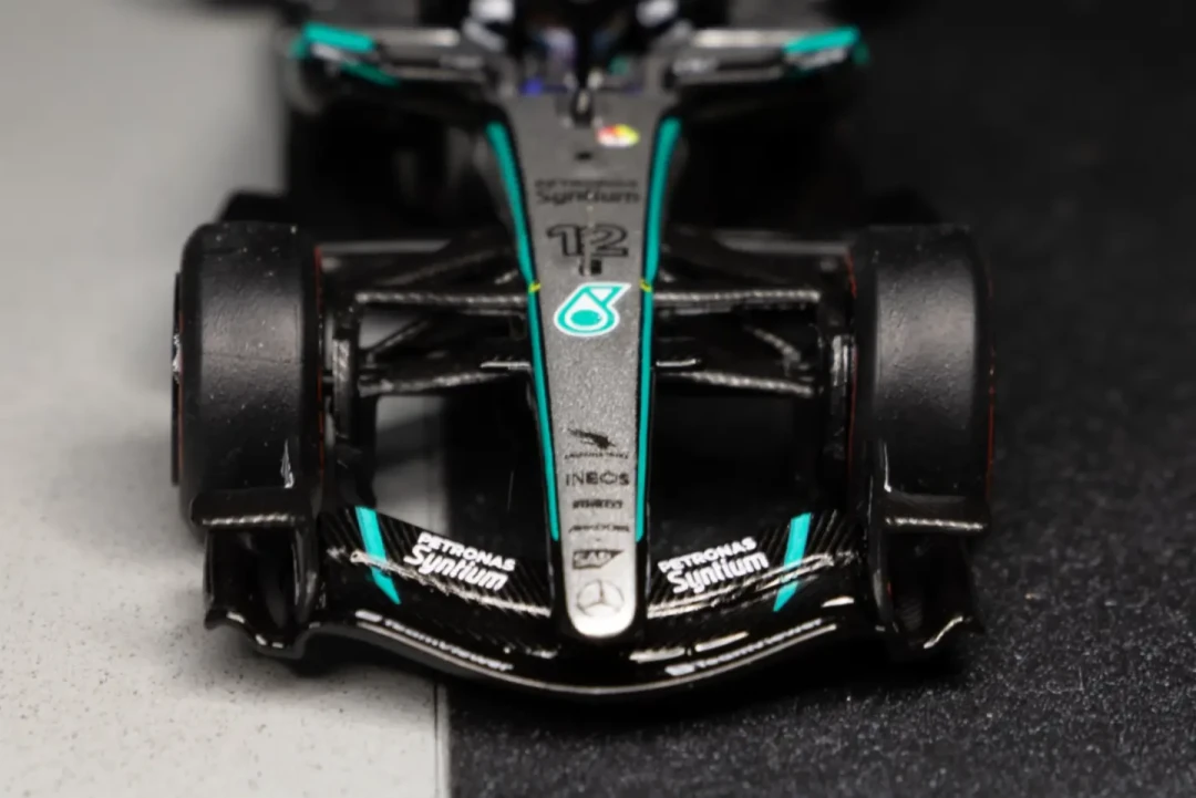 F1车模选Spark还是迷你切?翻了全网十几条实测对比,2026年的答案变了