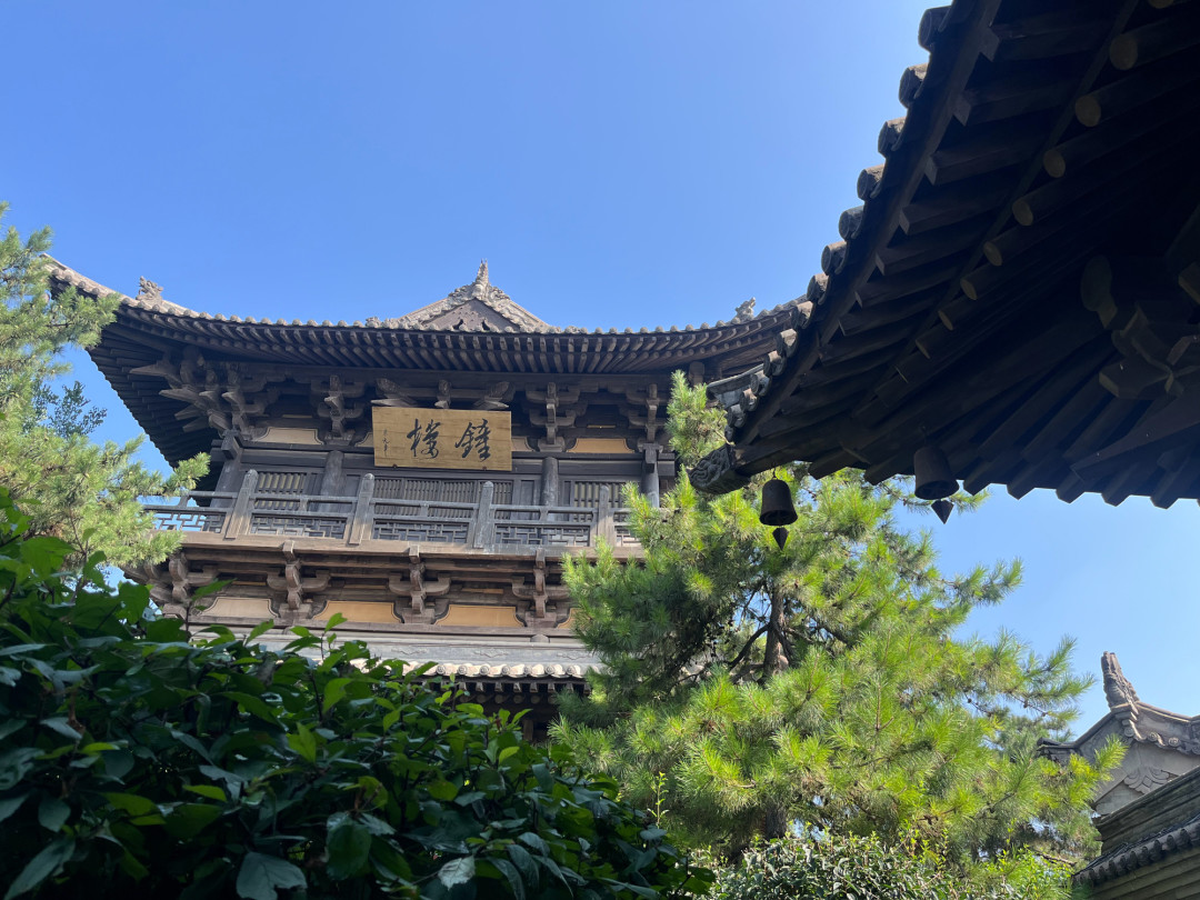 刷爆全网的“古联”其实不到20岁:大同华严寺这两副楹联,作者大有来头