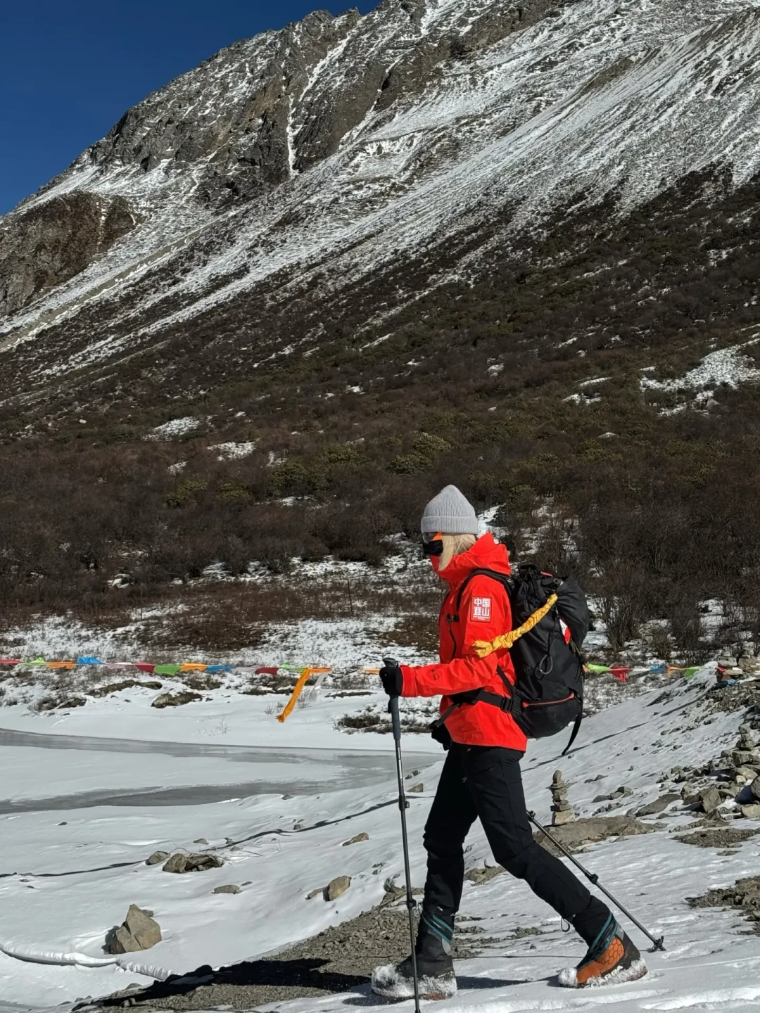 冬攀组队已经开始:5000米雪山冬攀,钱其实不是花在报团上