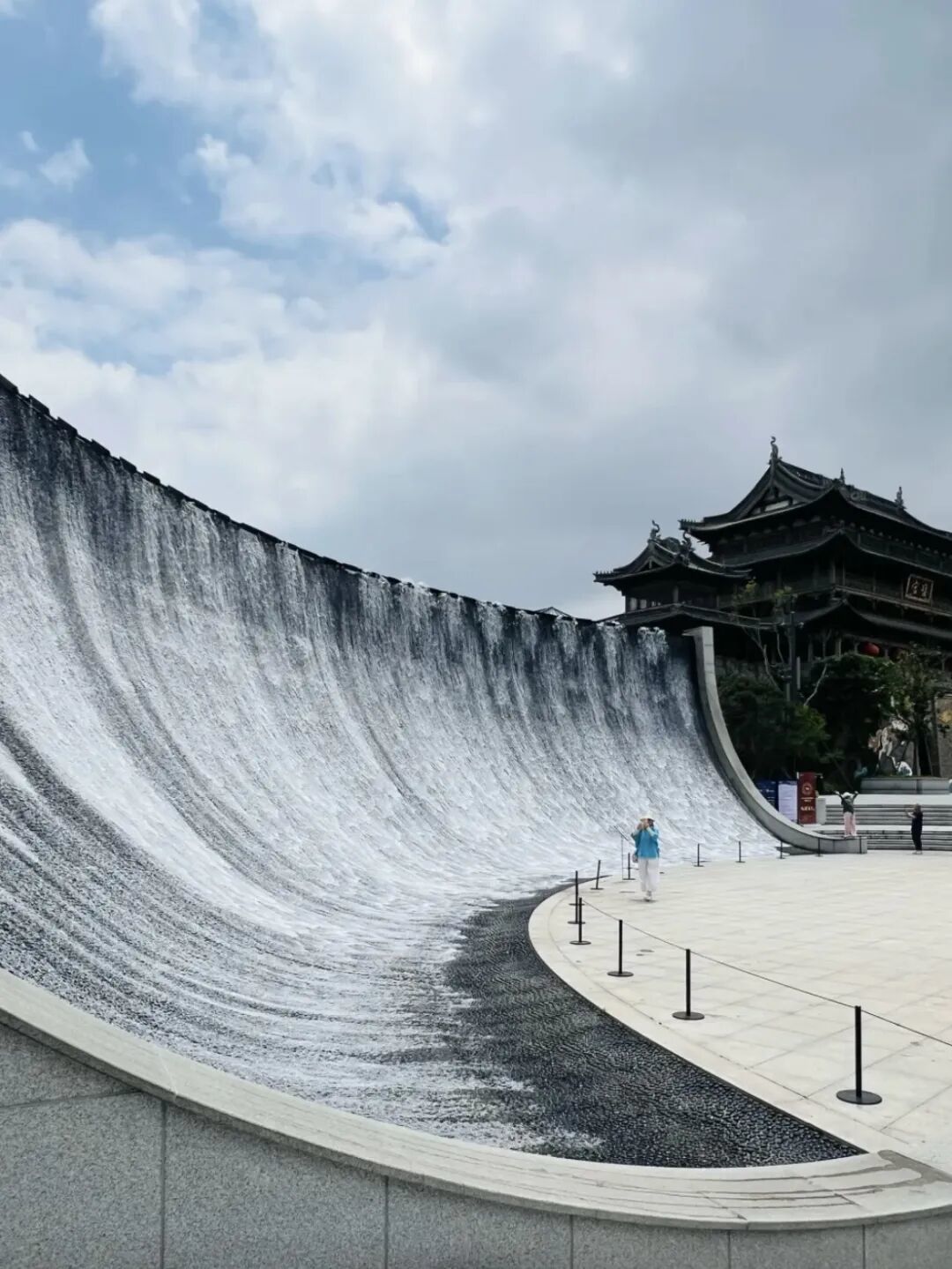 盐官观潮,最怕的不是人挤人,是白跑一趟:观潮季将至,把这笔“时间账”算明白