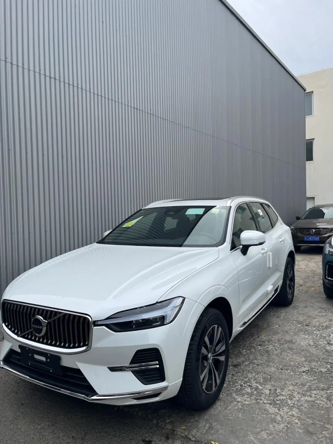 航海家在清库,XT5在等新,XC60在闷头探底:三台车都跌进20万区间,各适合哪种人