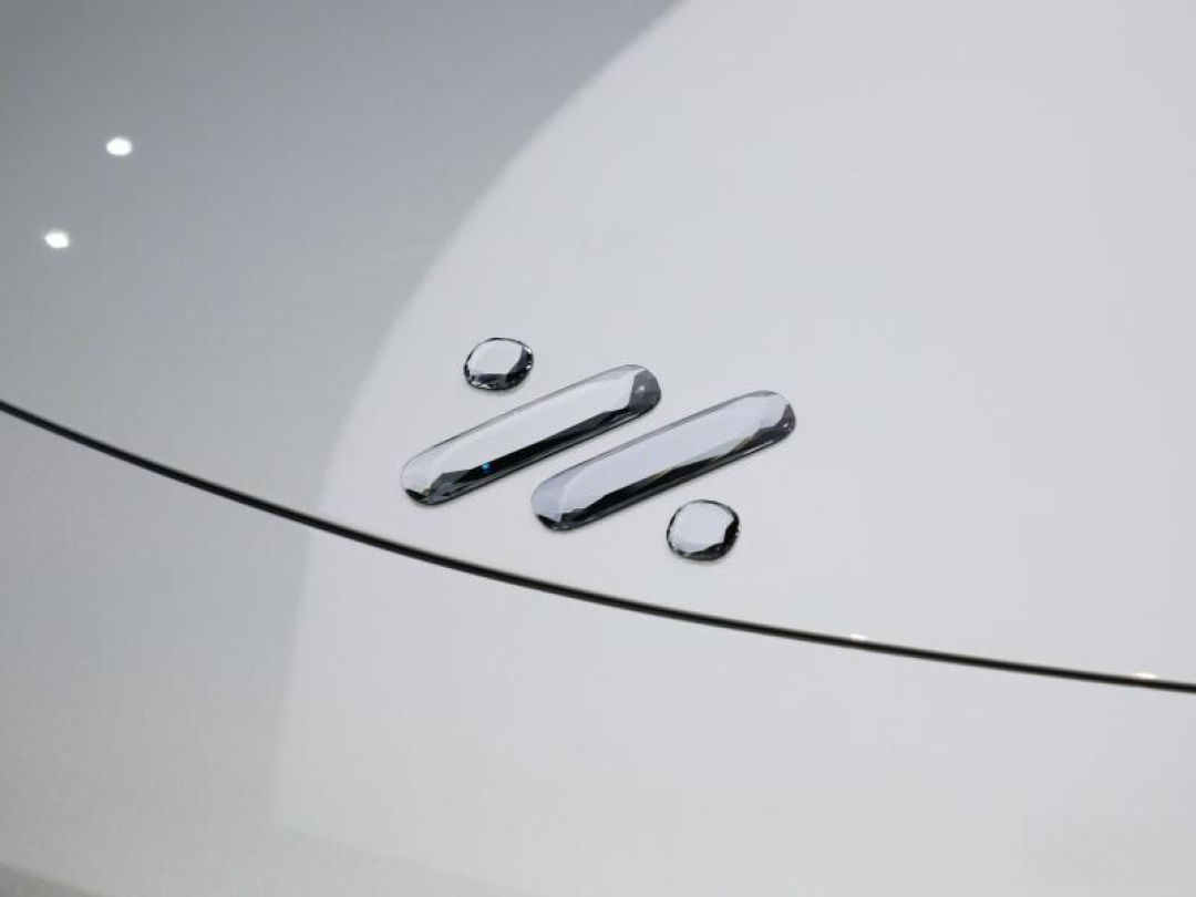 21.99万起、和SU7同起价、比Model 3便宜1.56万：全新智己L6 8月28日上市，把5档价格和4处减配对完，三类人三种打法
