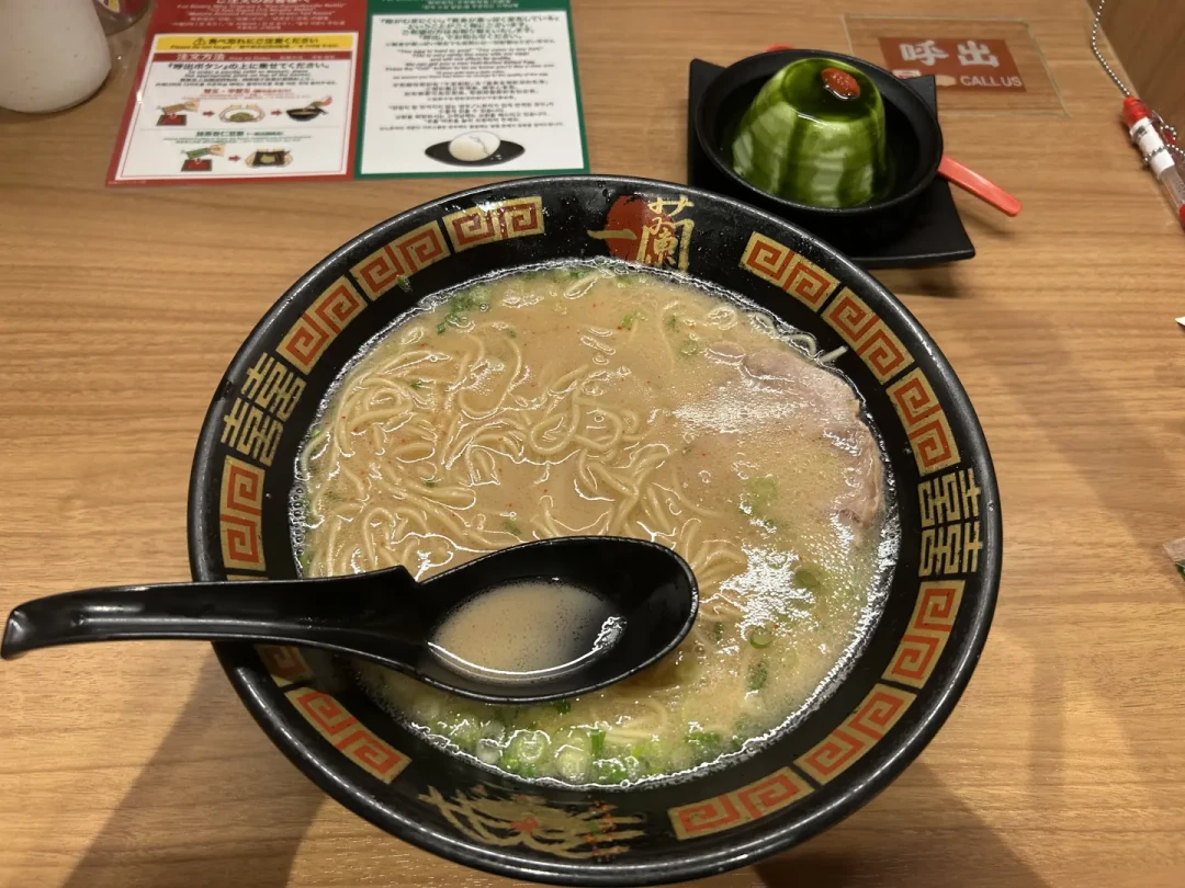 日本一年近2万种食品涨价:拉面1500日元一碗,寿司盘反而降价了,日料党该怎么吃?