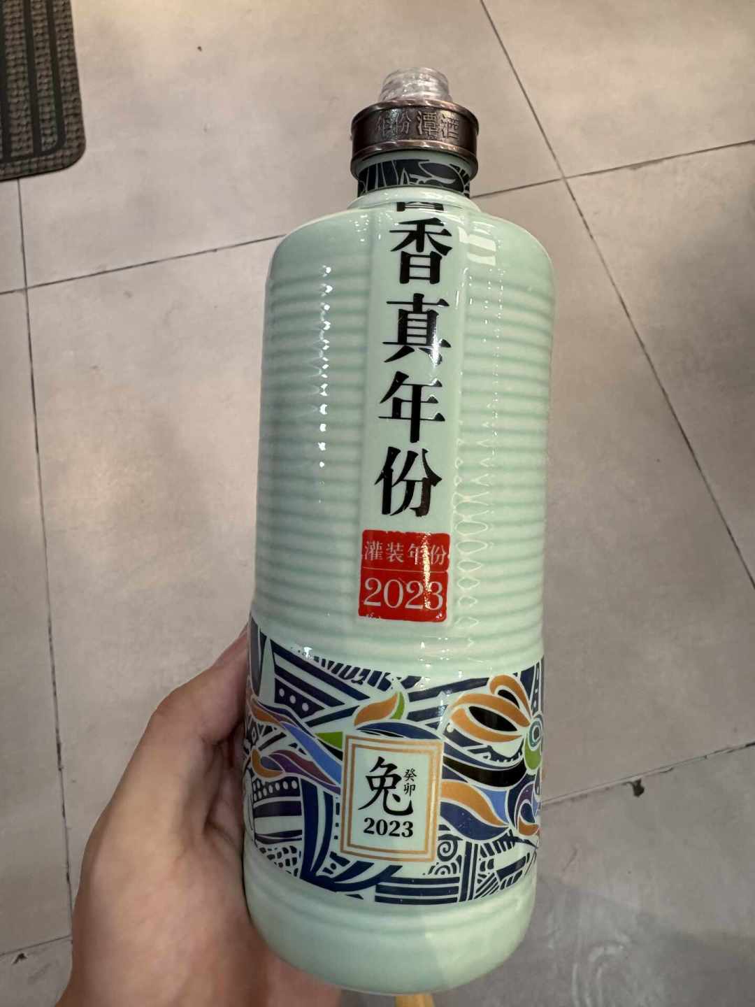 『基酒大王』对『原酒大王』:酱酒大跌价后,潭酒和高洲,口粮党该怎么选?