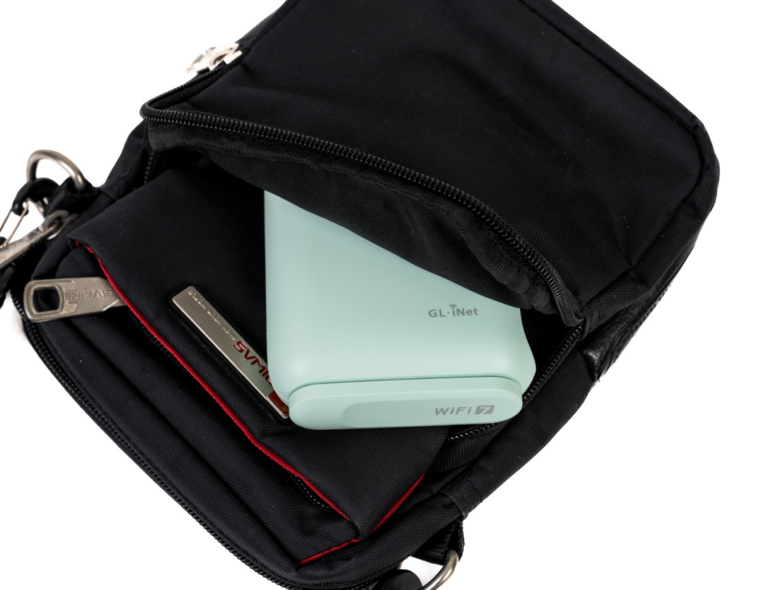 酷友社调研E2便携Wi-Fi 7:计划适配iStoreOS,1GB内存+双2.5G,但等它之前先算这三笔账