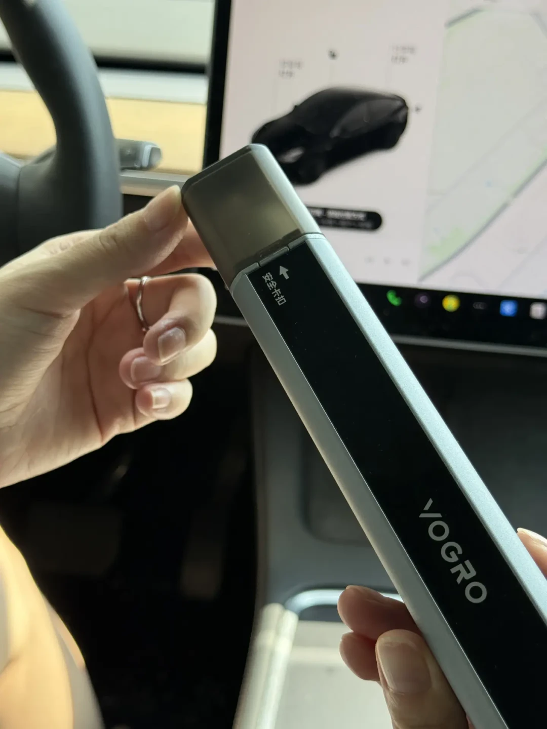 兴和落水5人遇难，逃生科普刷屏，但你买的破窗器可能砸不破你车的玻璃：先看玻璃角落这行小字再买