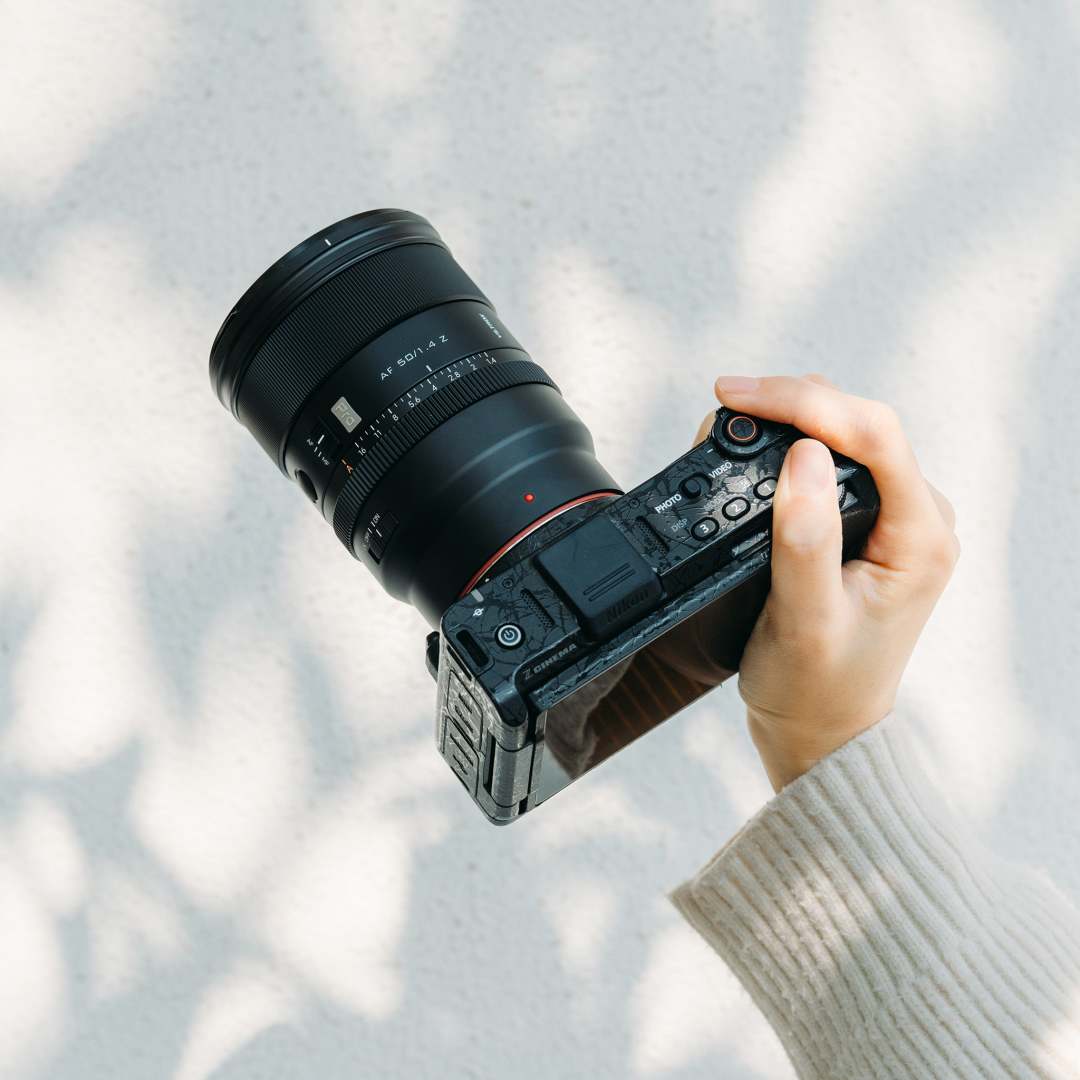 首发2799、二手跌到1800档:唯卓仕50mm F1.4 Pro上市10个月,争议和底价一次说清
