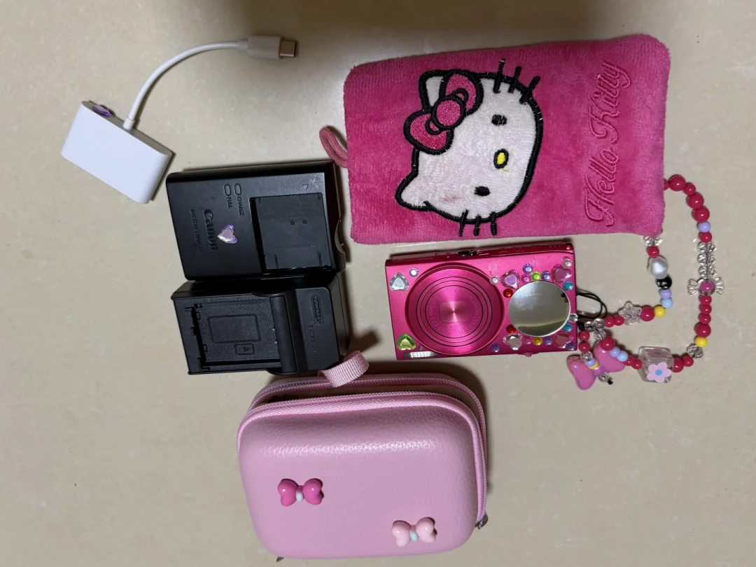 IXUS 130 挂到 2100 元,索尼 W90 还卖 188:8 月底的 CCD 行情和六种坑,替你整理成一张表