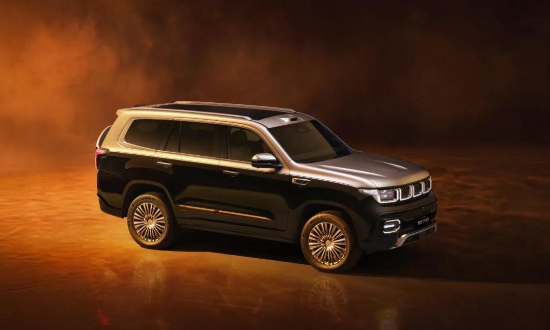 两天上市两台新SUV、10家车企8月开卷:观望党现在买谁、等谁?